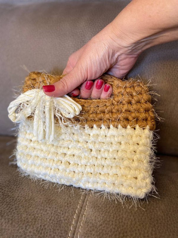 Mini pochette piume nocciola-panna